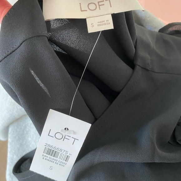 LOFT Black Blouse - Picture 3 of 3